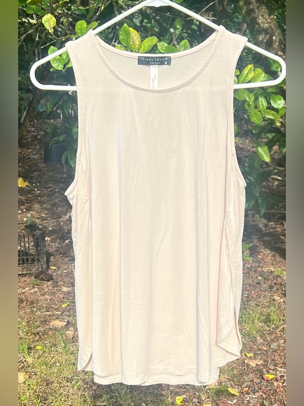 Final Choice Beige Side Slit Tank Top, Size Medium, EUC